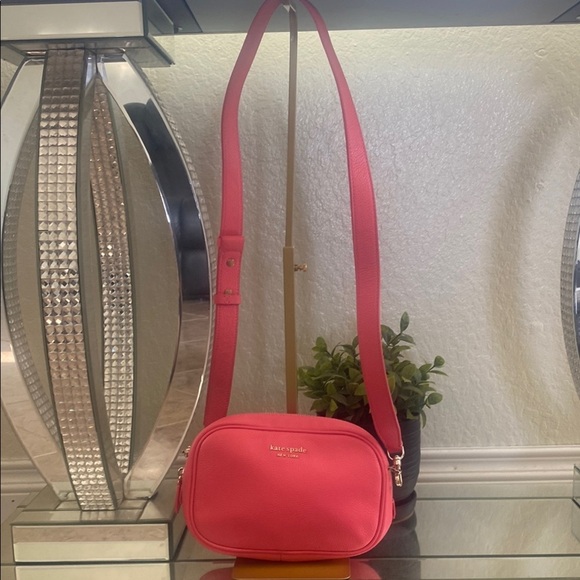 Kate Spade Pink Crossbody  Bag - Picture 5 of 9